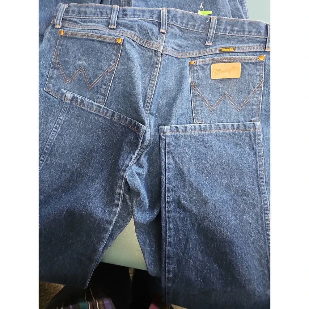 Wrangler 13MWZ Cowboy Cut Mens Jeans 42x32 NWOT Dark Blue Rigid Denim Workwear